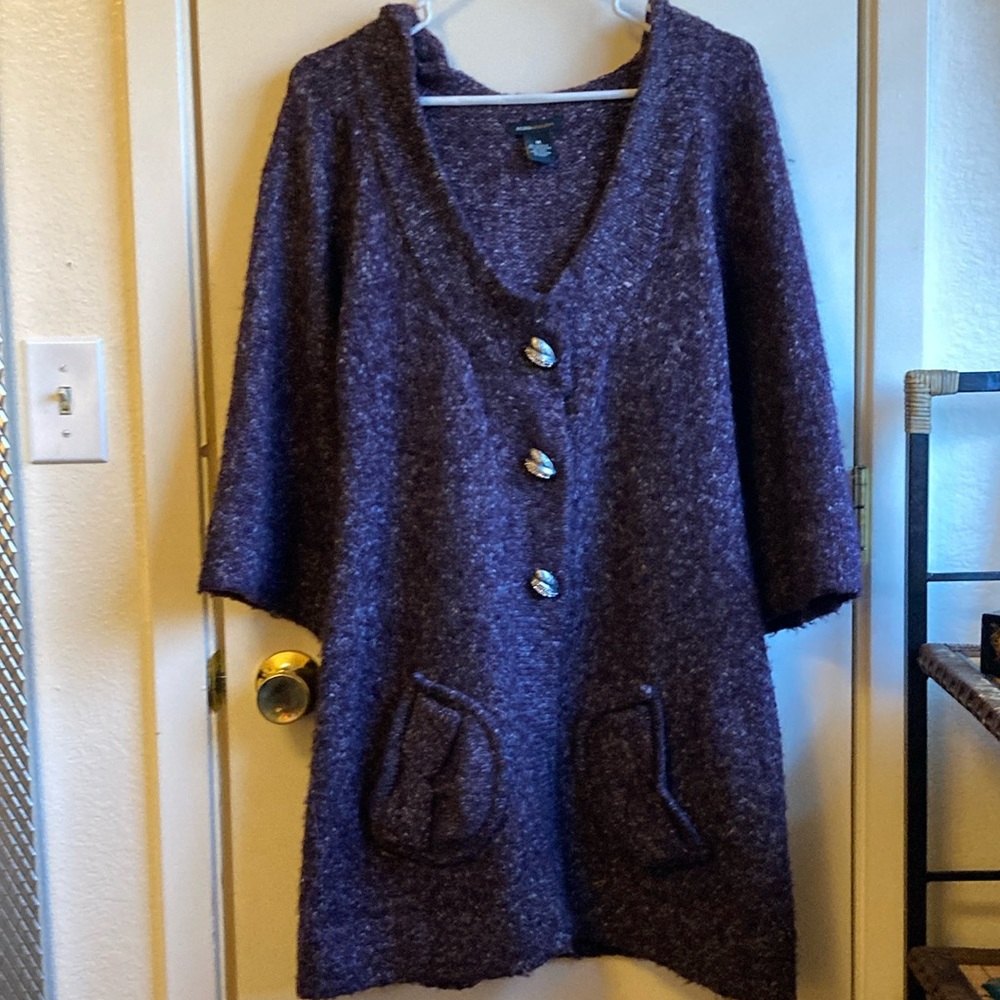 Vintage BCBGMAXAZARIA Purple and White Sweater with Hood and Pockets, Size M.